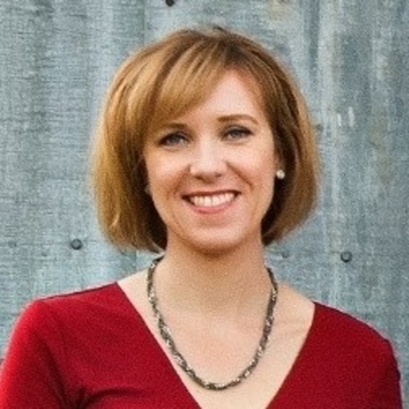 Meet your Posher, Sarah - Picture 1 of 1